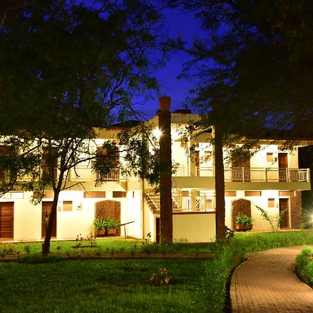 Hunters Lodge Twaandu Экстерьер фото