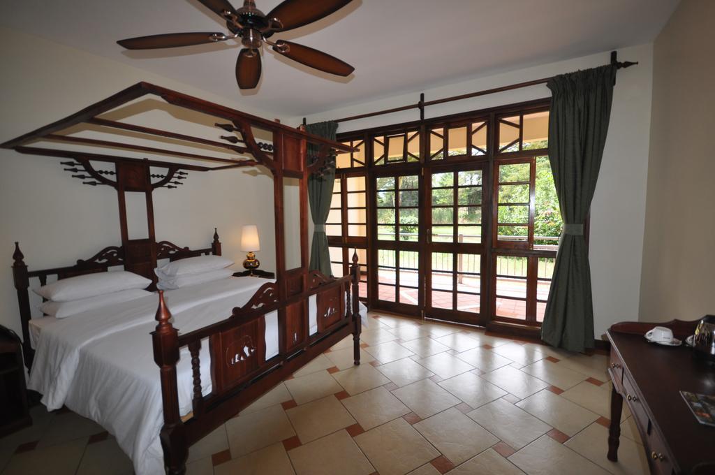 Hunters Lodge Twaandu Номер фото