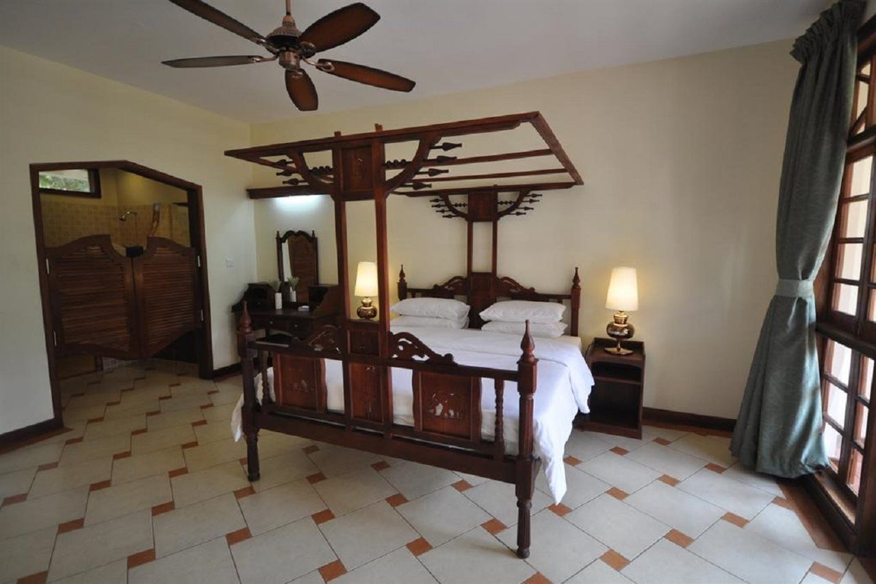 Hunters Lodge Twaandu Экстерьер фото